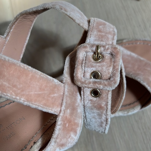 Louis Vuitton heels - Picture 6 of 15